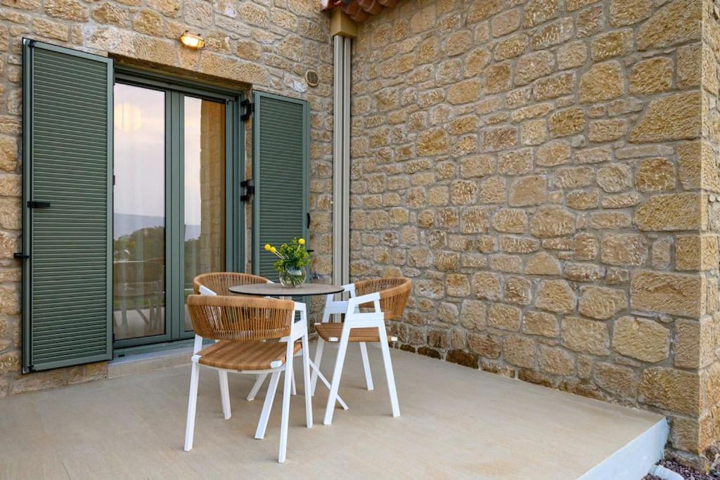 Ipsό Apartment