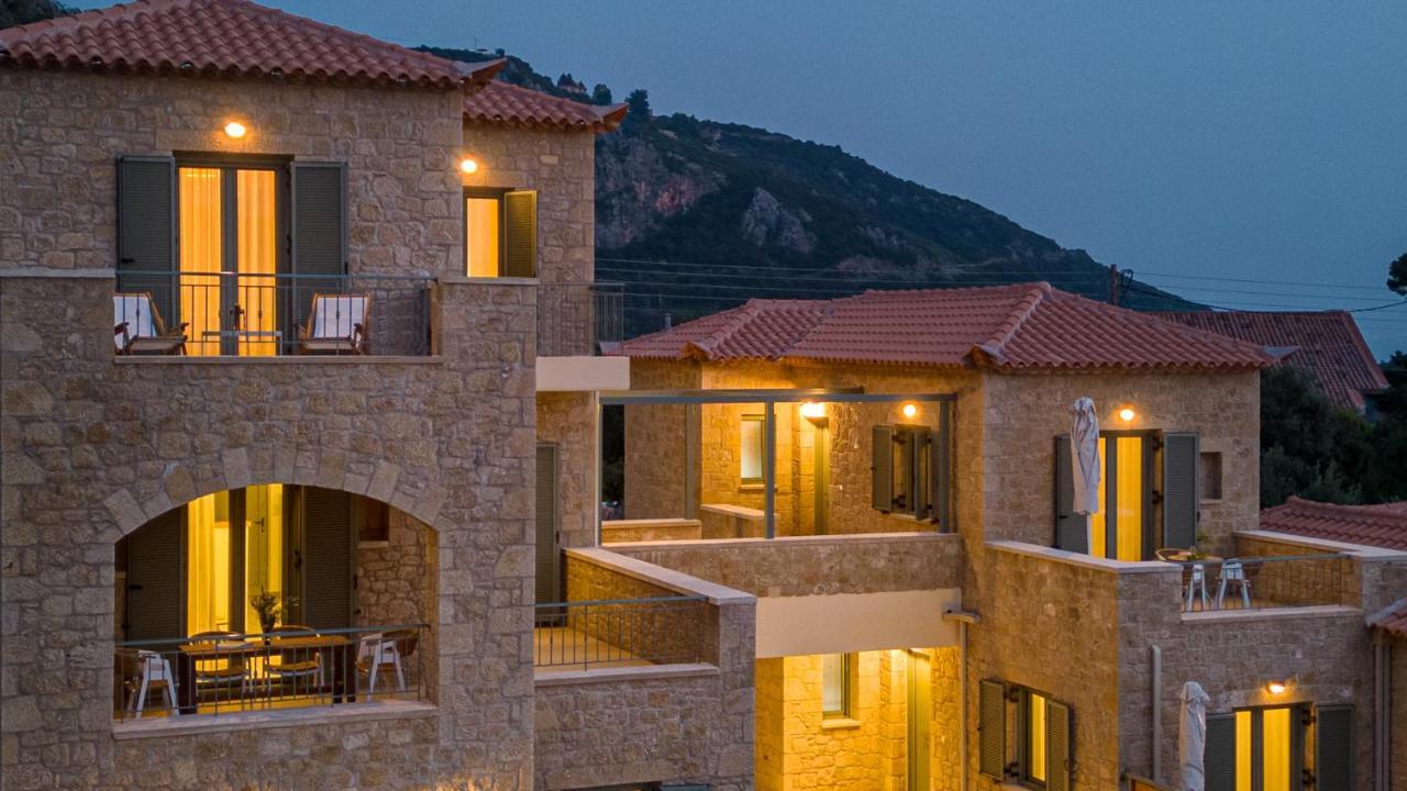 Ipsό Kardamyli