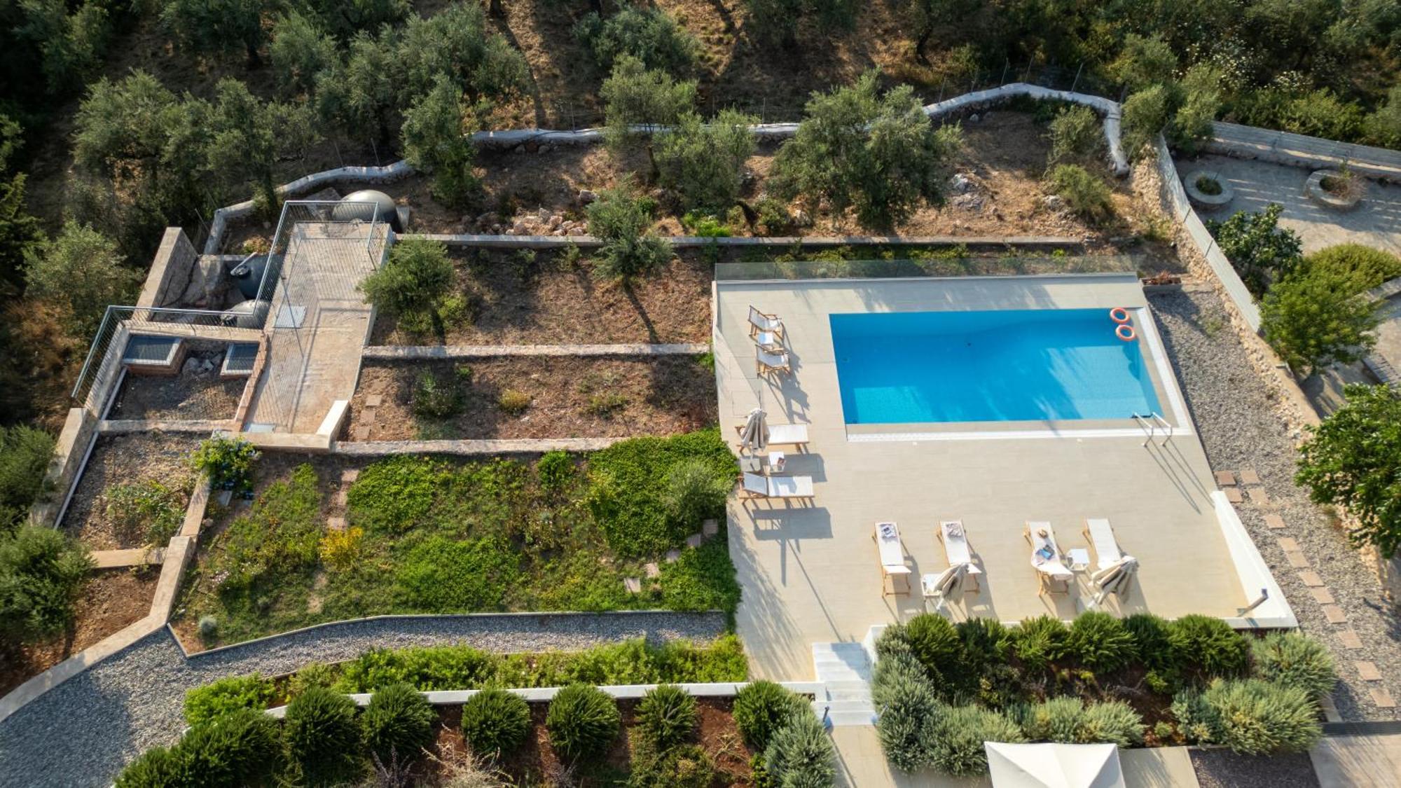 Ipsό Kardamyli